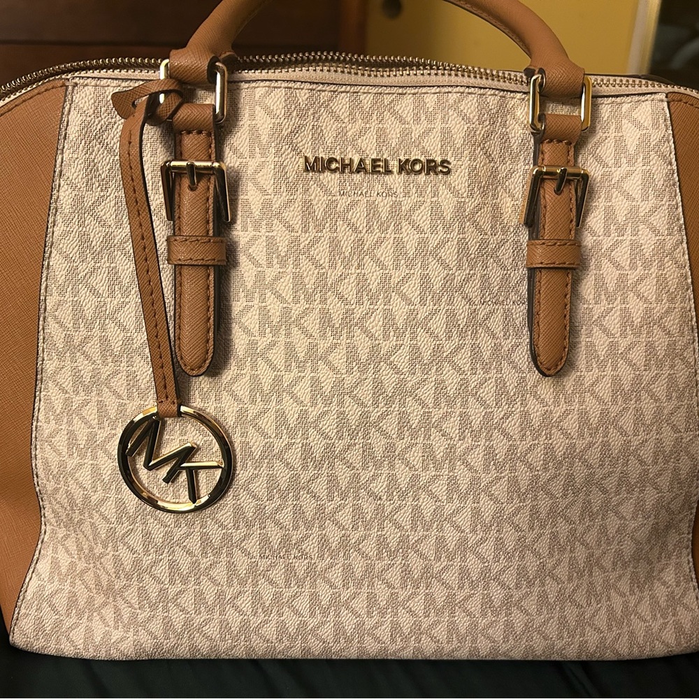 Michael Kors Ciara LG Tz Satchel Leather Vanilla